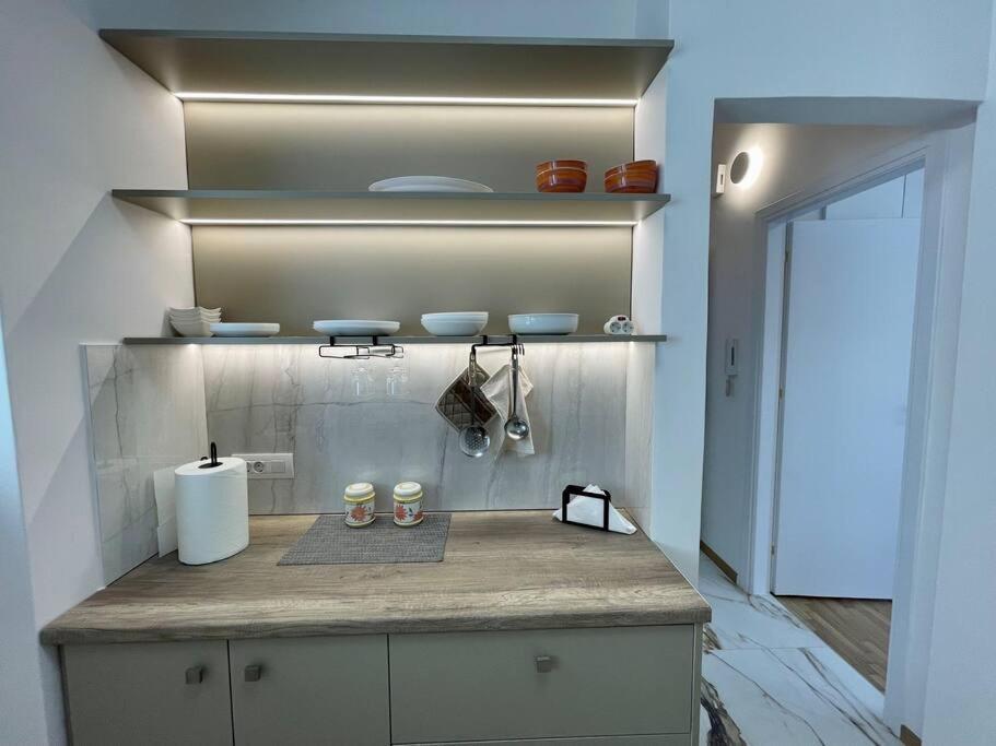 Apartment Bluemotion -metrocitycenter Athens